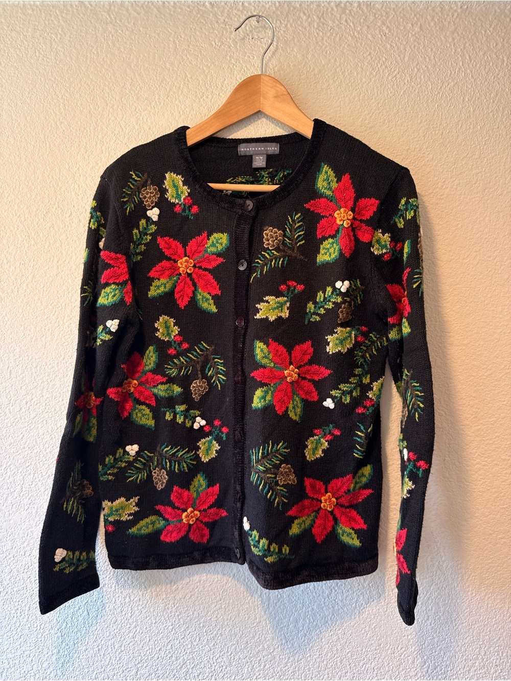 NORTHERN ISLES Women’s Black Floral Poinsettia Cardigan Sweater